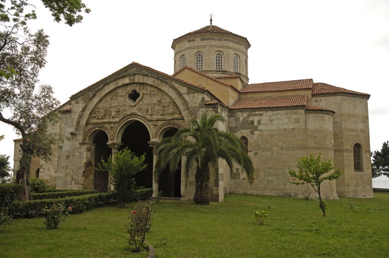 Tarihin ve Sanatın Buluştuğu Bir Yer Trabzon Ayasofya