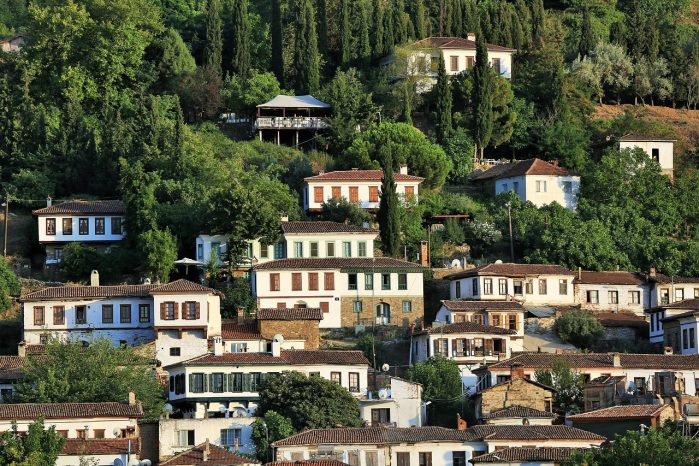 Şirince Tarihi ve Doğayla İç İçe Bir Köy Gezisi