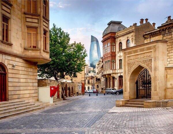 Bakü'de Gezilecek Yerler: Tarih ve Modernizmin Buluştuğu Şehir